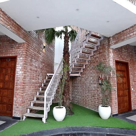 Raja Ji Hotels & Restaurant Jind エクステリア 写真