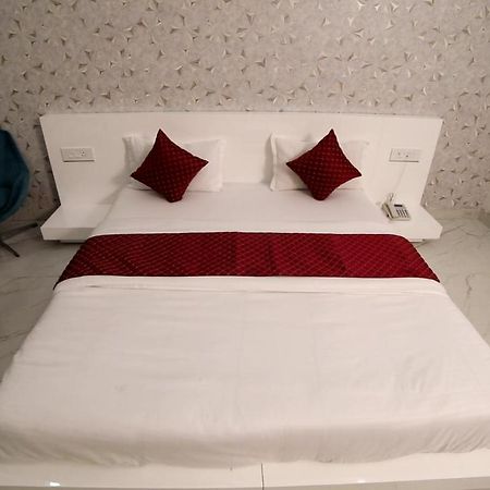 Raja Ji Hotels & Restaurant Jind エクステリア 写真