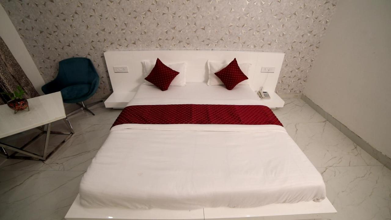 Raja Ji Hotels & Restaurant Jind エクステリア 写真