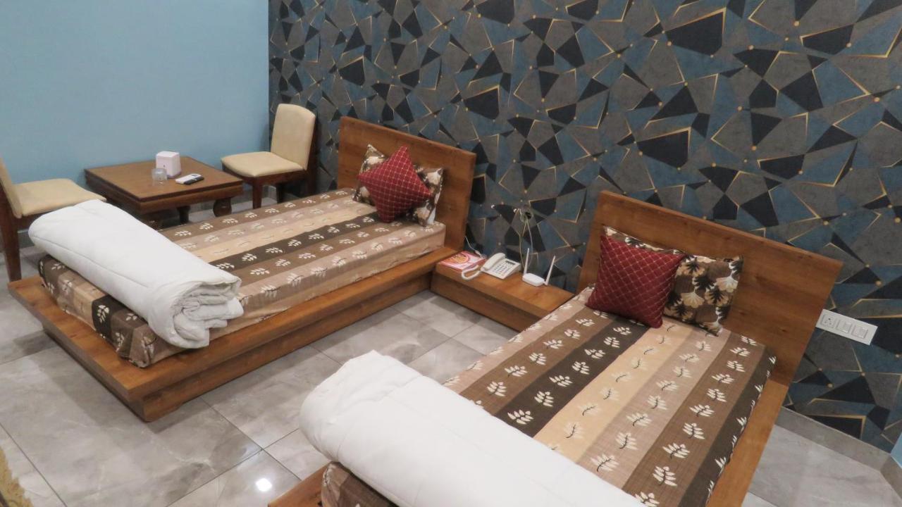 Raja Ji Hotels & Restaurant Jind エクステリア 写真