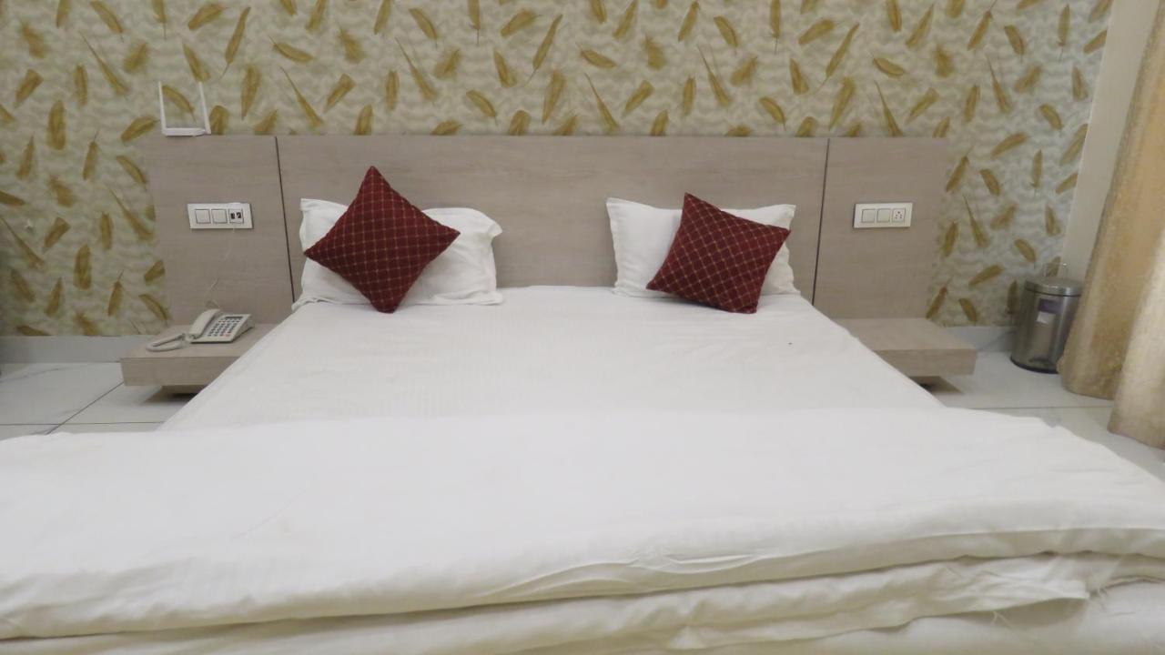 Raja Ji Hotels & Restaurant Jind エクステリア 写真